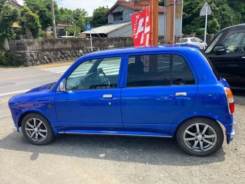 Daihatsu Mira Gino