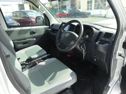 Toyota TownAce Van
