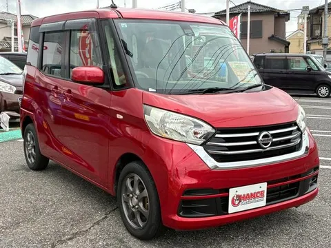 Nissan Dayz Roox