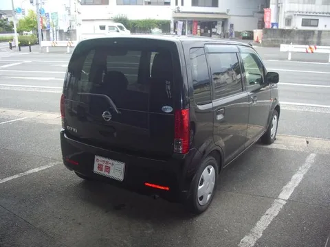 Nissan Otti