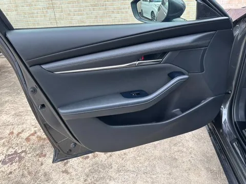 Mazda MAZDA3 Fastback