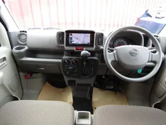 Nissan Clipper Van
