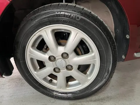 Daihatsu Mira Gino