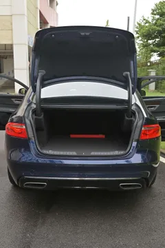 Jaguar XFL
