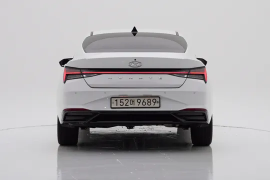 Hyundai Elantra (Avante)
