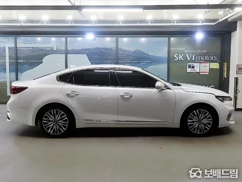 Kia Cadenza (K7)