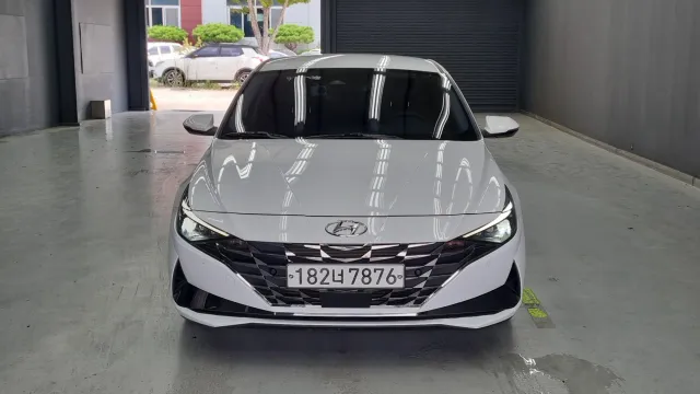 Hyundai Elantra (Avante)