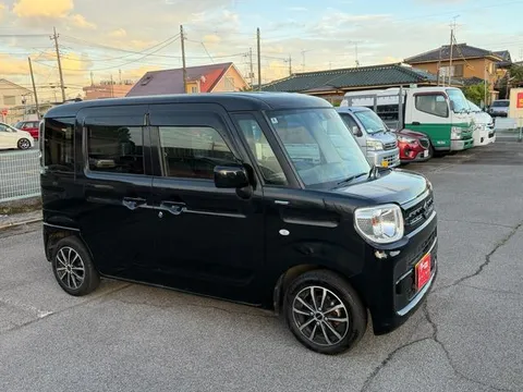 Suzuki Spacia