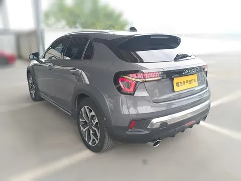 Lynk & Co Lynk & Co 02