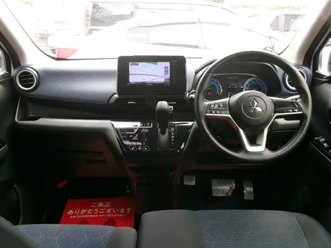 Mitsubishi eK X