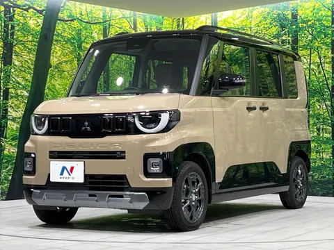 Mitsubishi Delica Mini