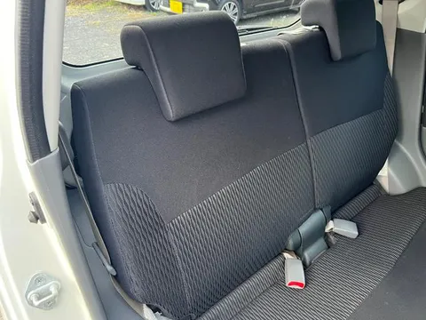 Daihatsu Mira Custom