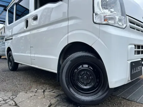 Nissan Clipper