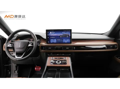 Lincoln Aviator