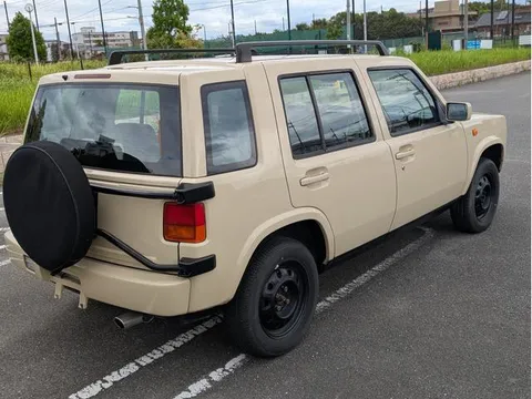 Nissan Rasheen