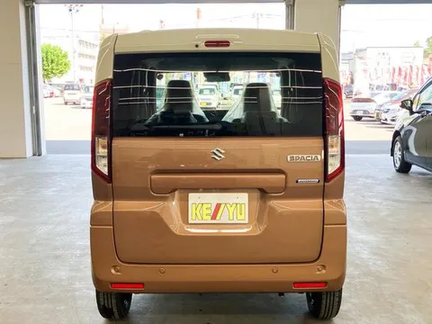 Suzuki Spacia