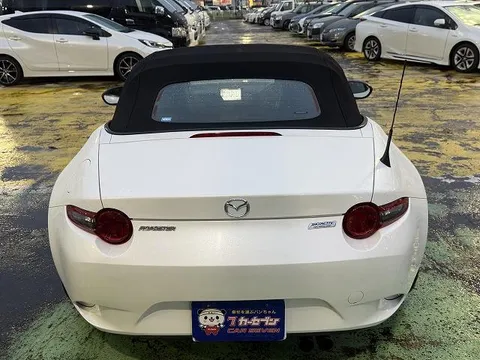 Mazda MX-5 (Roadster)