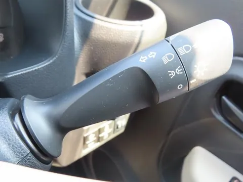 Daihatsu Mira Tocot