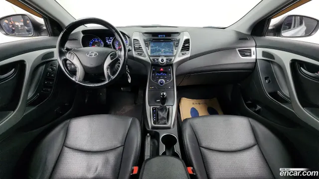 Hyundai Elantra (Avante)