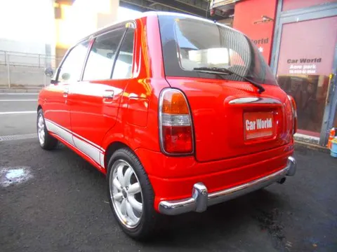 Daihatsu Mira Gino