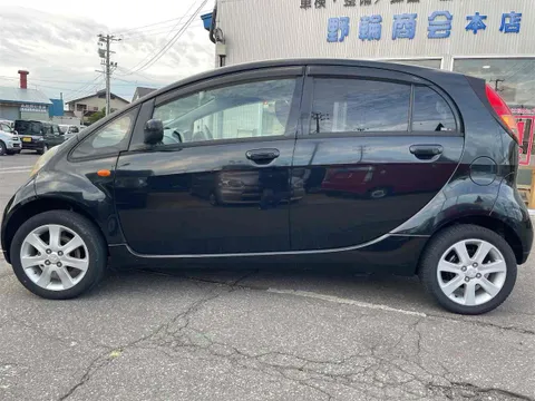 Mitsubishi I