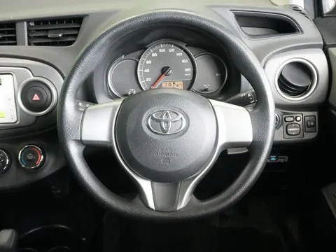 Toyota Yaris (Vitz)