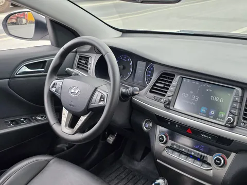 Hyundai Mistra