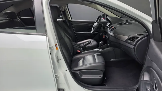 Renault SM3