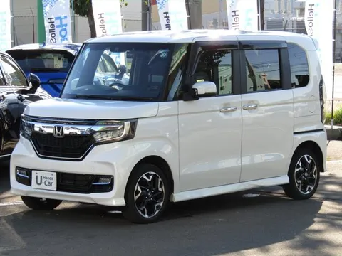 Honda N-BOX Custom