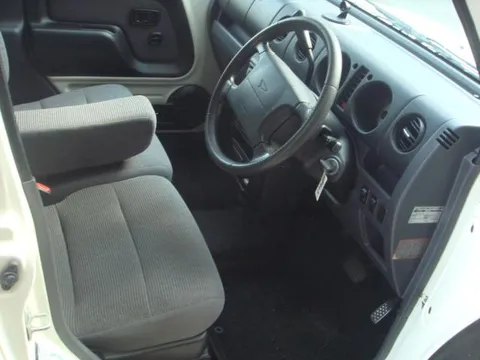 Daihatsu Naked