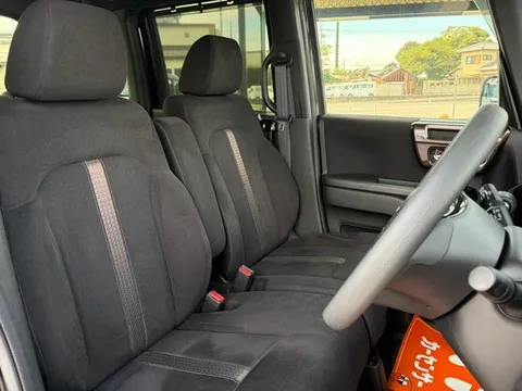 Honda N-BOX Custom