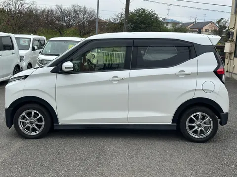 Mitsubishi eK X