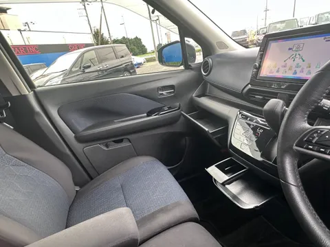 Mitsubishi eK X