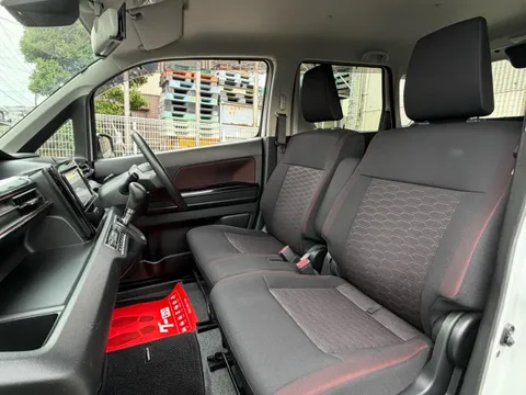 Suzuki Wagon R Stingray