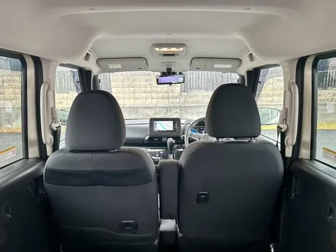 Mitsubishi eK X Space