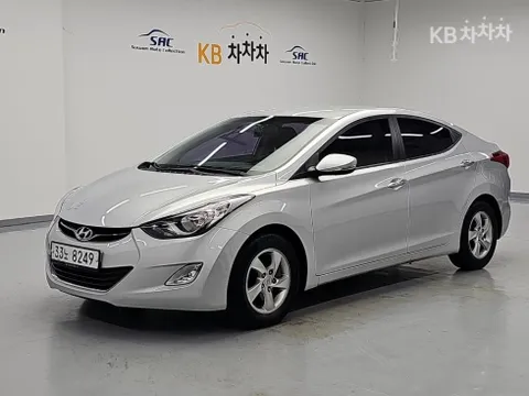 Hyundai Elantra (Avante)
