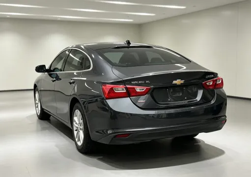 Chevrolet Malibu XL