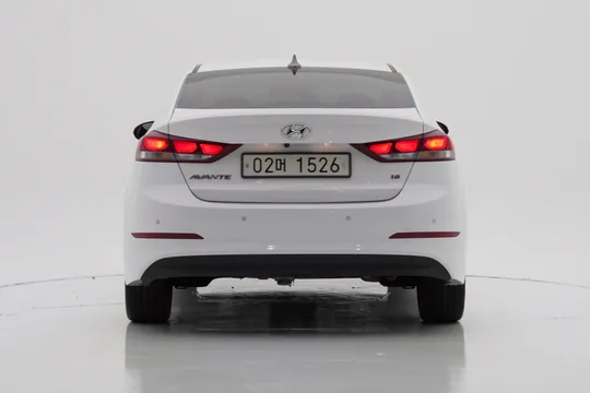 Hyundai Elantra (Avante)