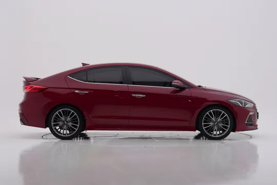 Hyundai Elantra (Avante)