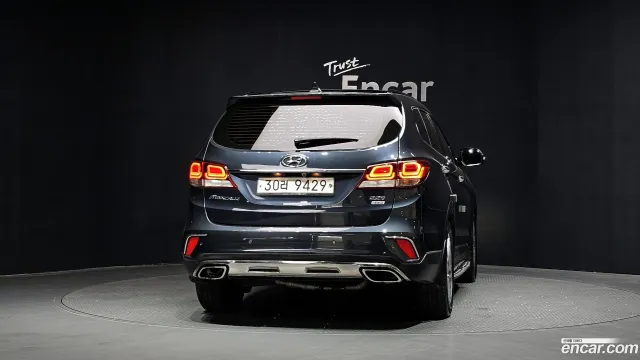 Hyundai Grand Santa Fe (Maxcruz)