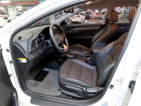 Hyundai Elantra (Avante)