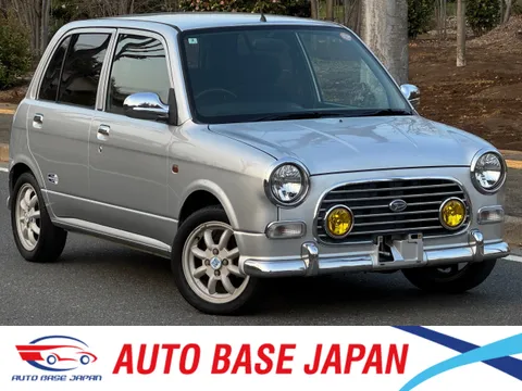Daihatsu Mira Gino