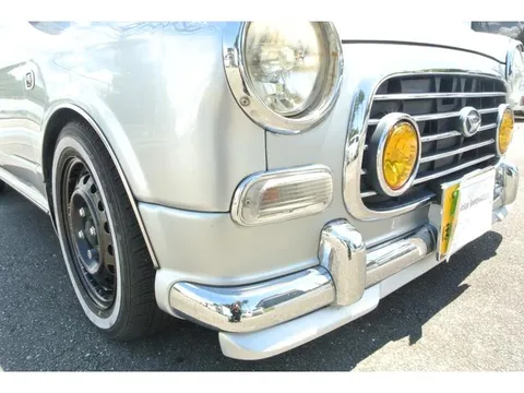 Daihatsu Mira Gino