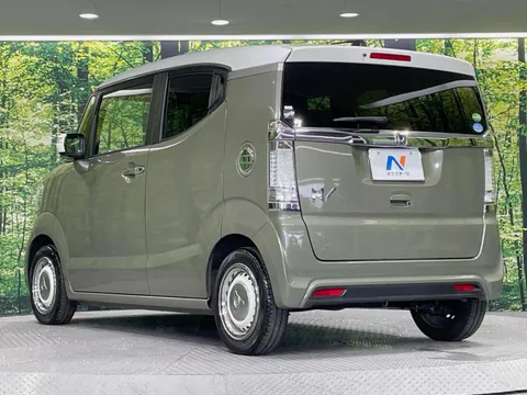 Honda N-BOX Slash