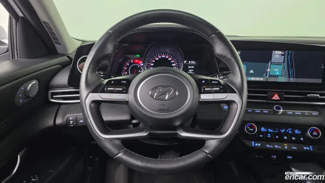 Hyundai Elantra (Avante)