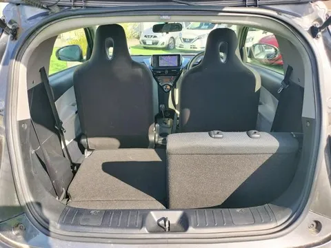 Toyota iQ