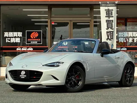 Mazda MX-5 (Roadster)