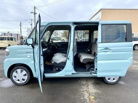 Suzuki Spacia