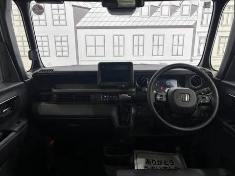 Honda N-BOX Custom