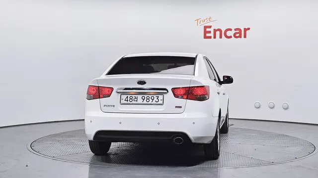 Kia Cerato (Forte)